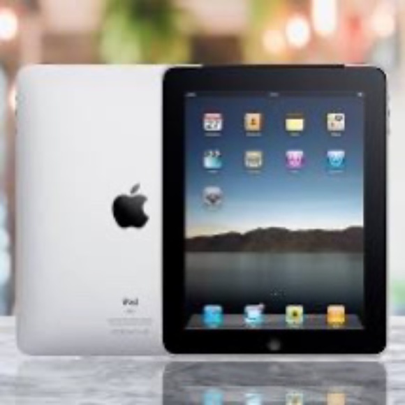 iPad 1st edition - Picture 1 of 1